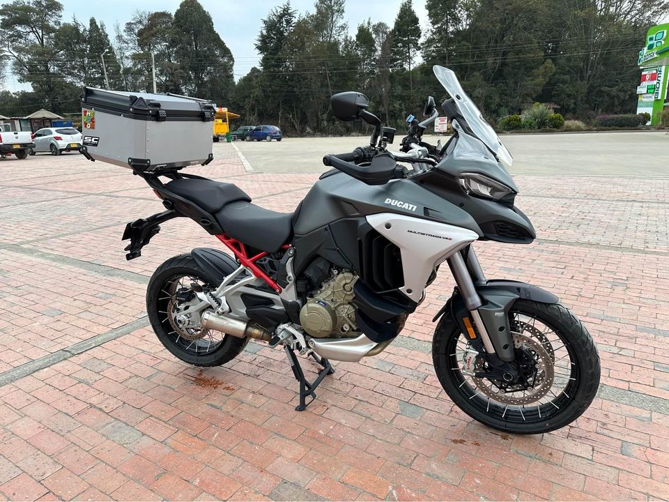 Ducati multistrada v4s